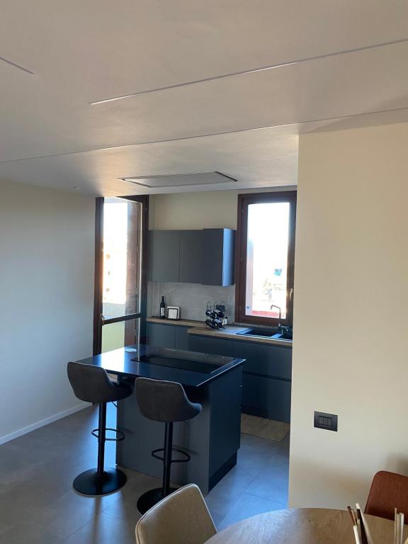 Kuchyň nebo kuchyňský kout v ubytování La Casa di Davide Milano Monza