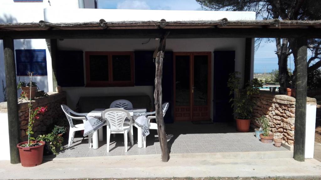 Apartamentos Ca na Lidia d'en Carlos. Casa Petita en La Mola, Formentera