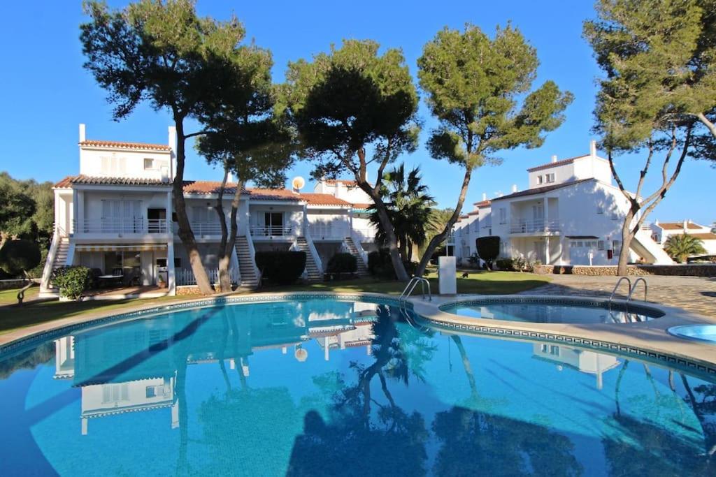 The swimming pool at or close to Bella Brisa, Port d'Addaia