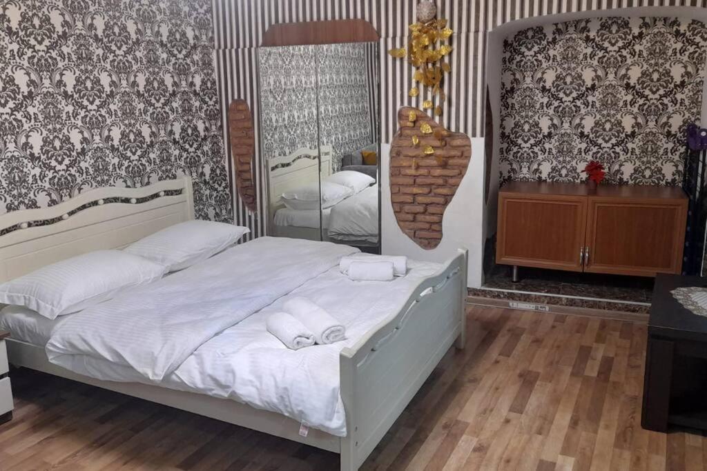 فضای داخلی Cool studio with yard Iveria Sololaki در تفلیس - تصویر ۳