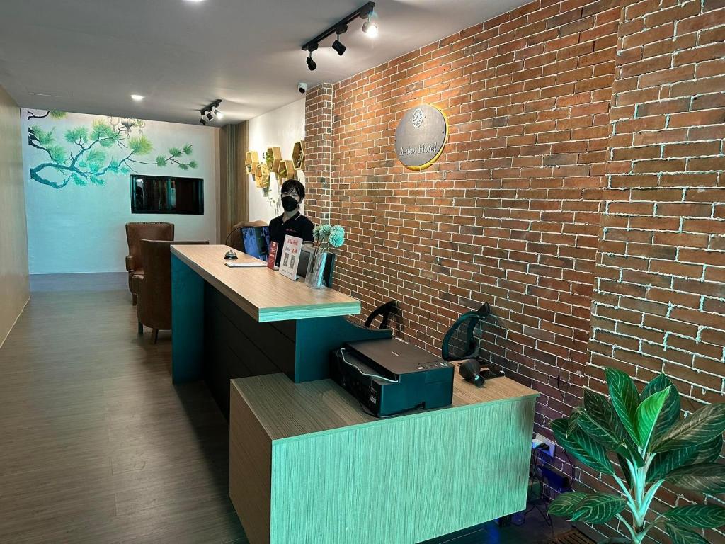 Vstupní hala nebo recepce v ubytování Aden Hotel