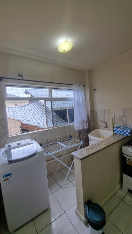 Residencial Cristina's-Apartamentos de 2-3 Quartos equipados com WiFi Garagem-Excelente Localização - 公寓