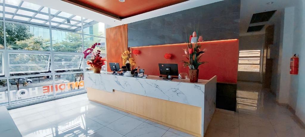 Fotografie z fotogalerie ubytování Front One Hotel Pasir Koja Bandung v destinaci Bandung