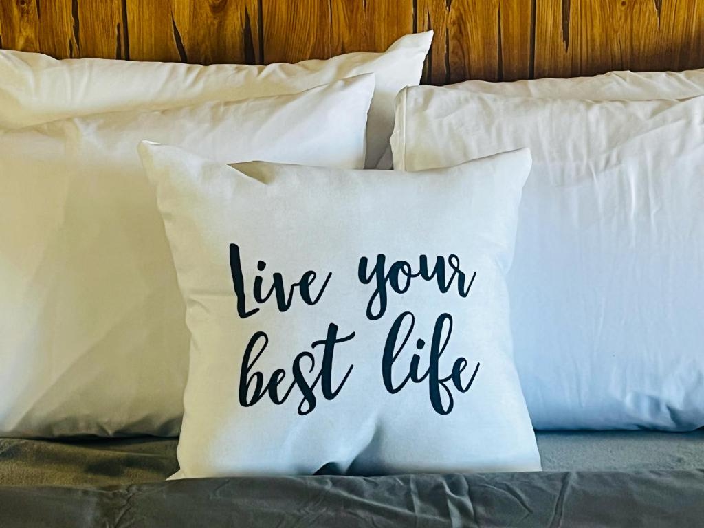 Lodge at Poncha Springs - Deluxe King Room