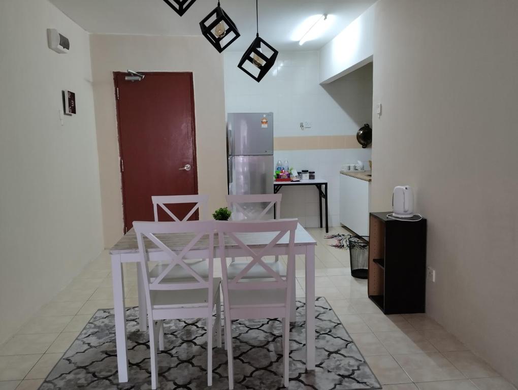Muslim homestay Haziqah subang bestari