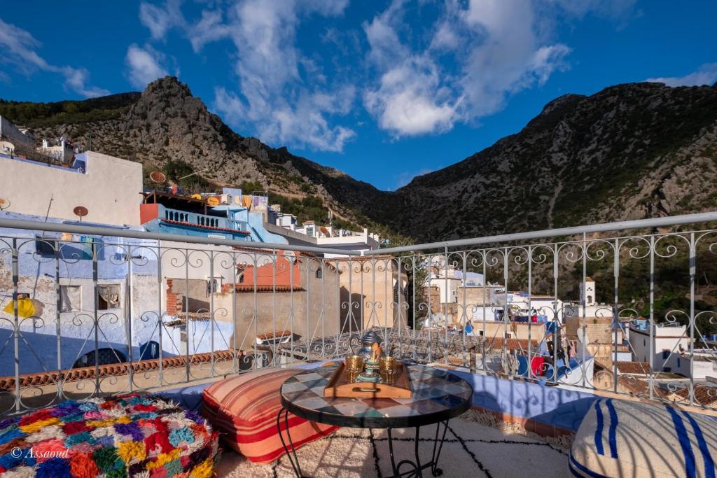 Uma vista da montanha tirada do cama e café (B&B) 