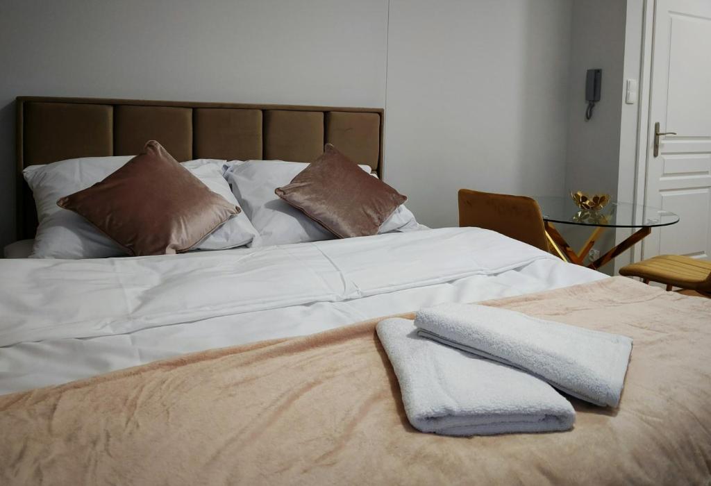 Hugo Star Apartments - 1