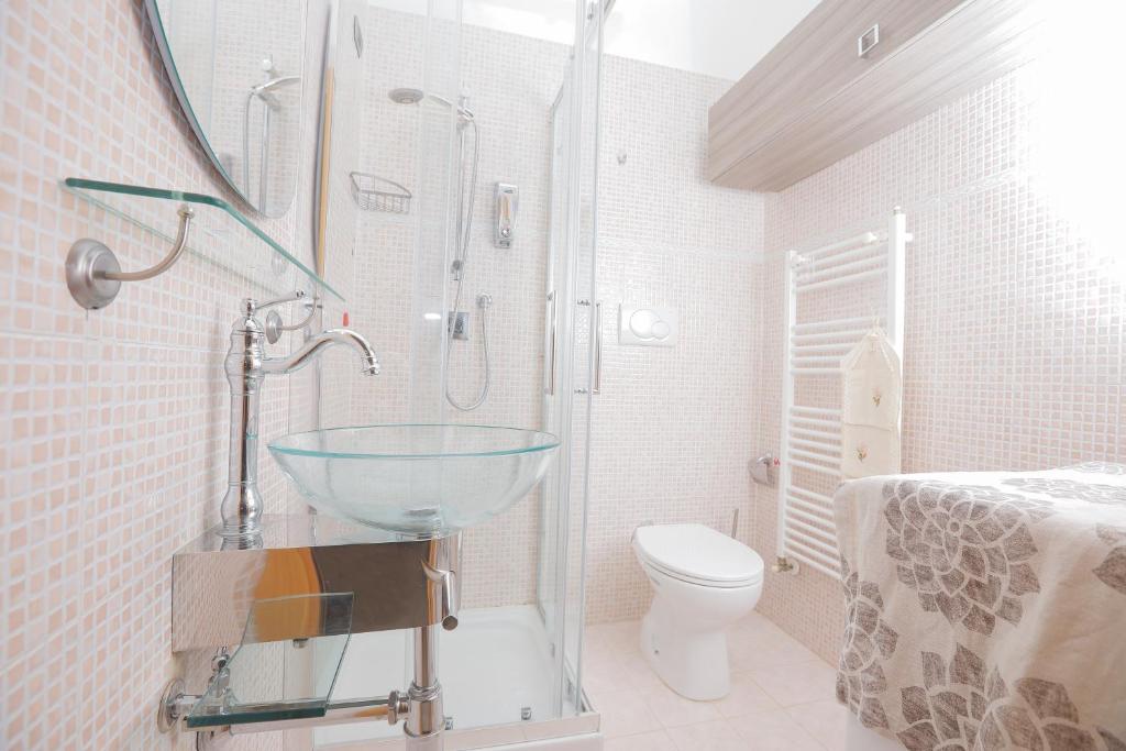A bathroom at Suite Gaia
