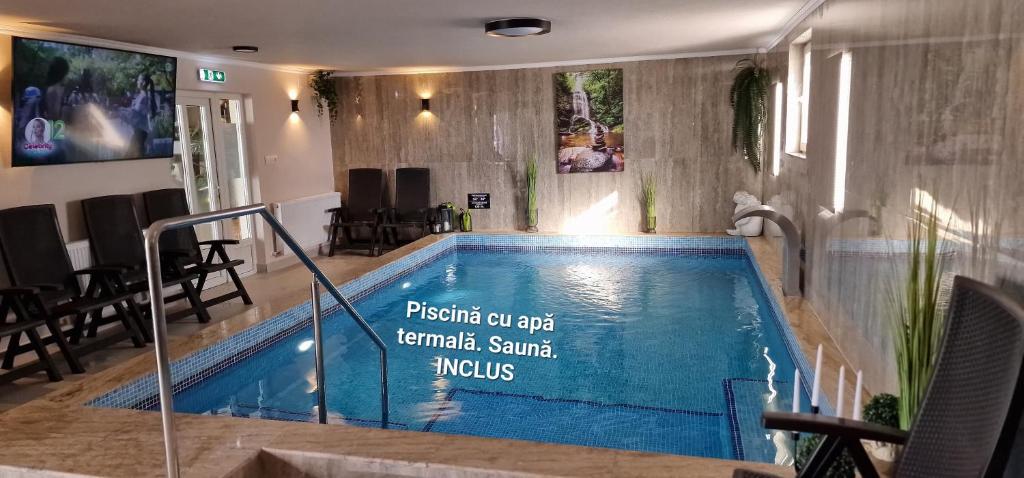 Bazén v ubytování Motel LAGUNA nebo v jeho okolí