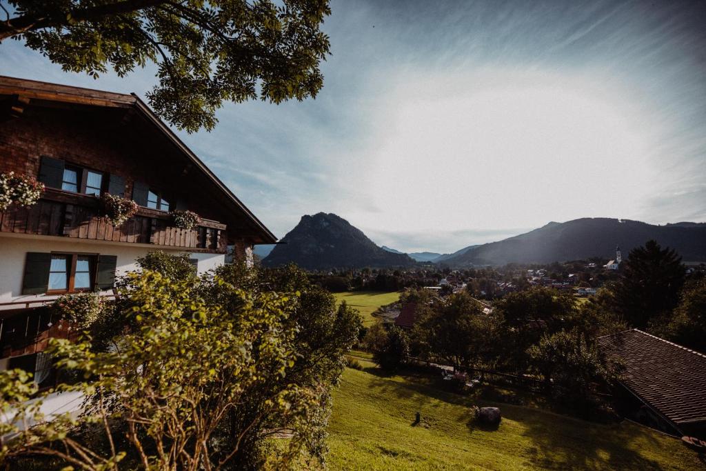 widok na góry z domu w obiekcie Babel´s Auszeit w mieście Pfronten