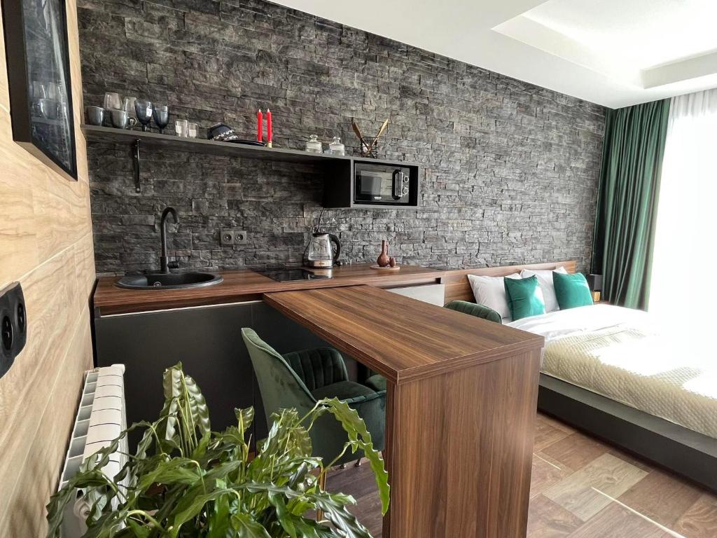 Postel nebo postele na pokoji v ubytování Sauna Royal Suite
