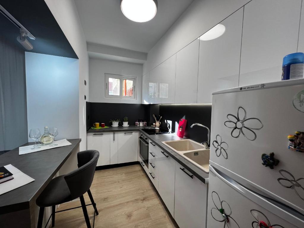 AmIon Apartment in Center of Tirana - Image 4