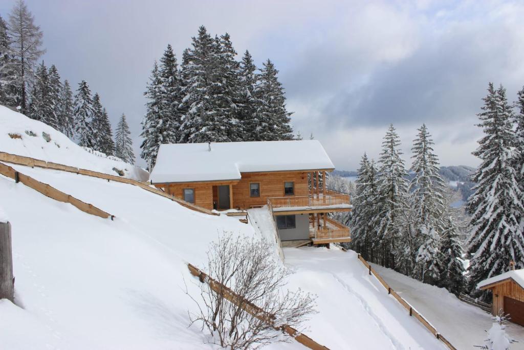 Sonnenblickhütte v zimě