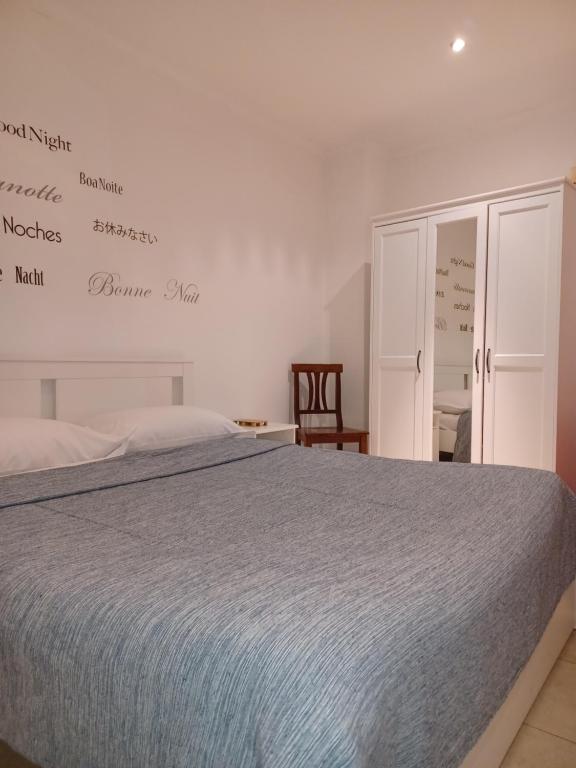 Posteľ alebo postele v izbe v ubytovaní Casamassimi apartment
