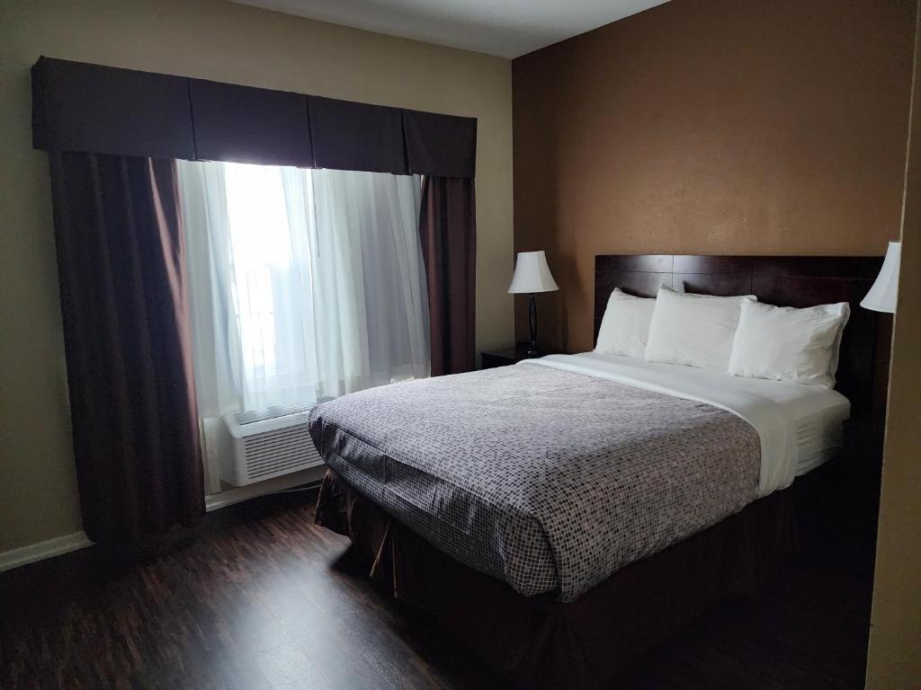 Econo Lodge Inn & Suites, Cascade – Updated 2023 Prices