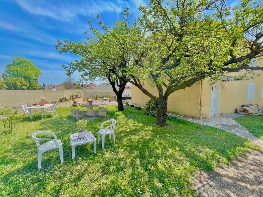 Vonkajšia záhrada v ubytovaní Belle maison 140 m2 à 15 mn de la mer 10 mn de Montpellier