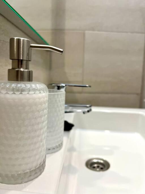 A bathroom at NEW! Alojamiento - Los Patios de la Ribera