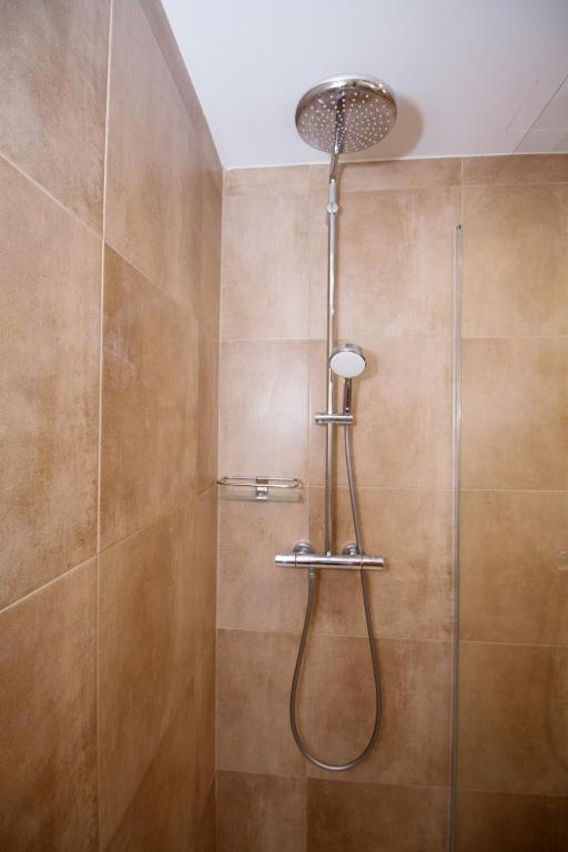 Fotografia z galérie ubytovania Beautiful apartment with seaview, garden and pool v destinácii Estepona