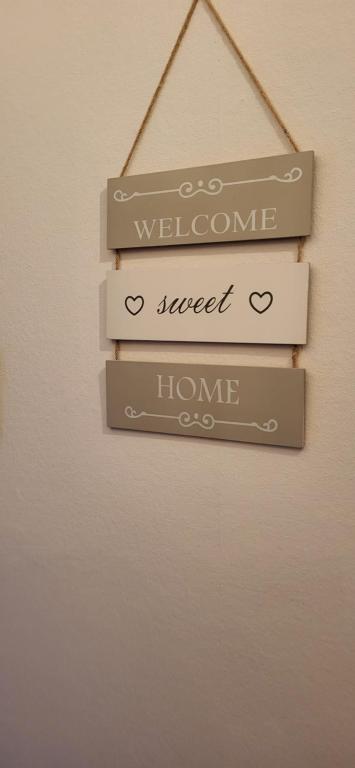 Certifikát, hodnocení, plakát nebo jiný dokument vystavený v ubytování Bergblick