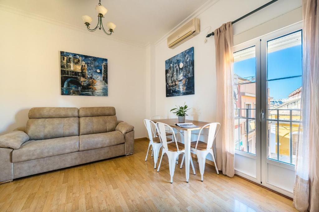 Distinguido y céntrico apartamento en San Bernardo, Seville ...