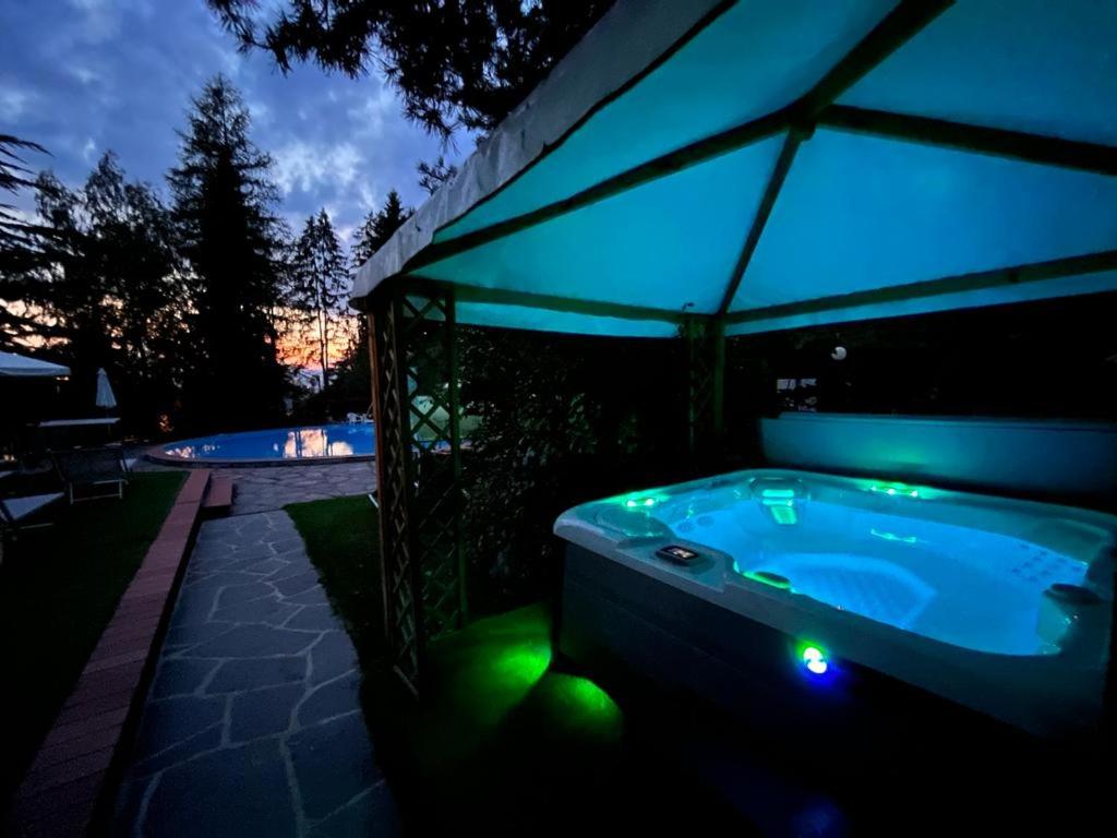 Bazén v ubytování Hotel Rio Bianco nebo v jeho okolí