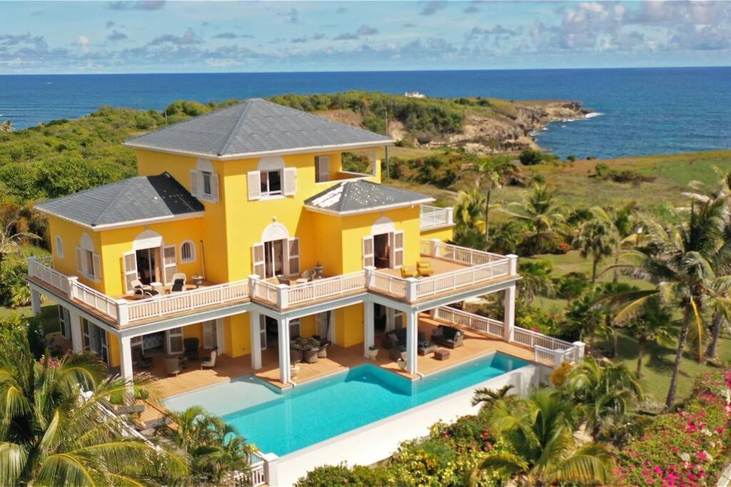 Mango Villa Come relax & unwind in this seaside retreat!, Micoud, St