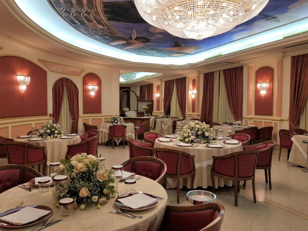Restavracija oz. druge možnosti za prehrano v nastanitvi Parco dei Principi Hotel