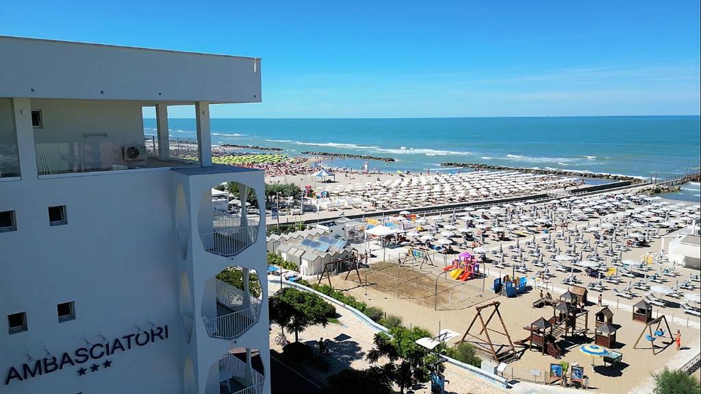 Nespecifikovaný výhled na moře nebo výhled na moře při pohledu z hotelu