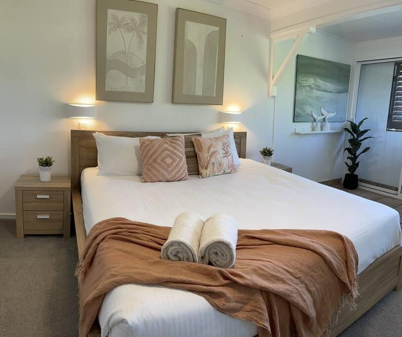 River Views Mediterranean maximum 3 brm Noosa Canal, Noosaville