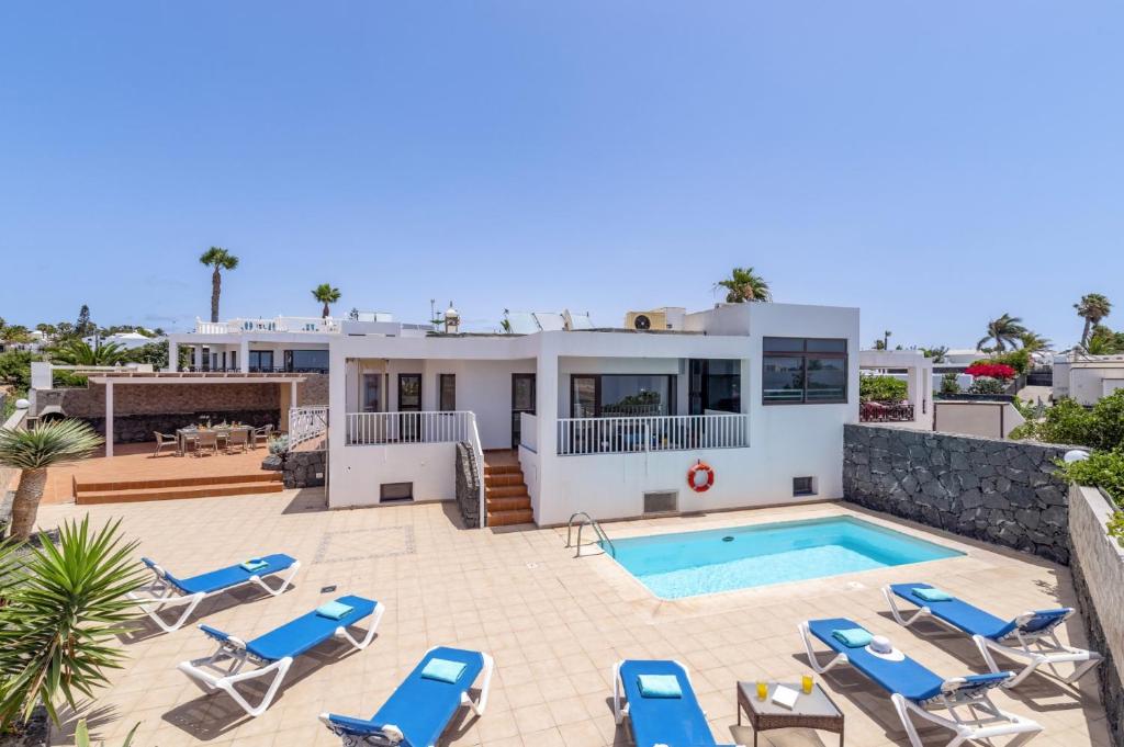 Villa Maria by Villa Plus, Playa Blanca (updated prices 2024)