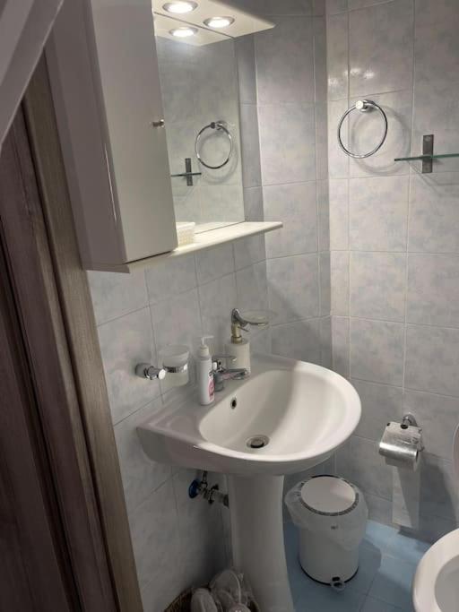 Koupelna v ubytování Central Modern Apartment Volos