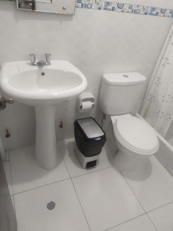 Koupelna v ubytování Ambigua Hospedaje