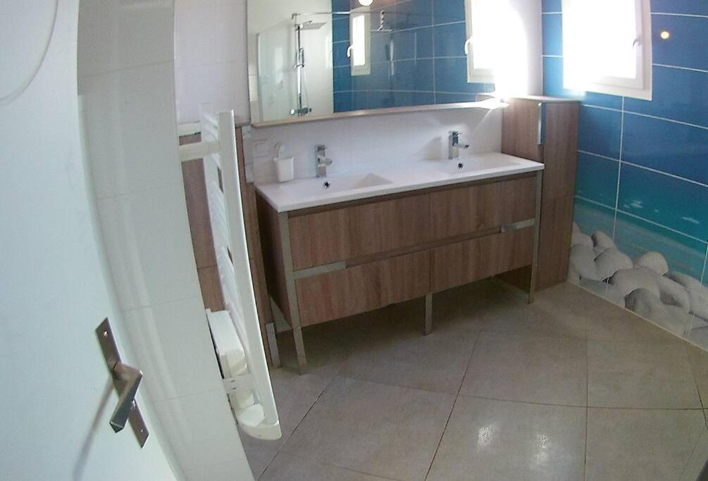 Fotografia z galérie ubytovania Villa Ananda piscine spa, calme, proche de la mer. v destinácii Cap d'Agde
