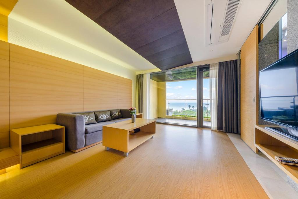 TV a/nebo společenská místnost v ubytování STANFORD Hotel & Resort Jeju
