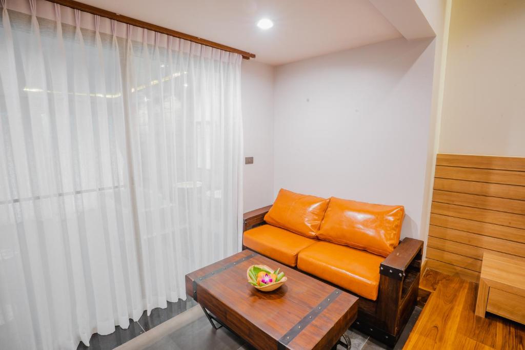 Malabar Pool Villa Phuket - Resim 45