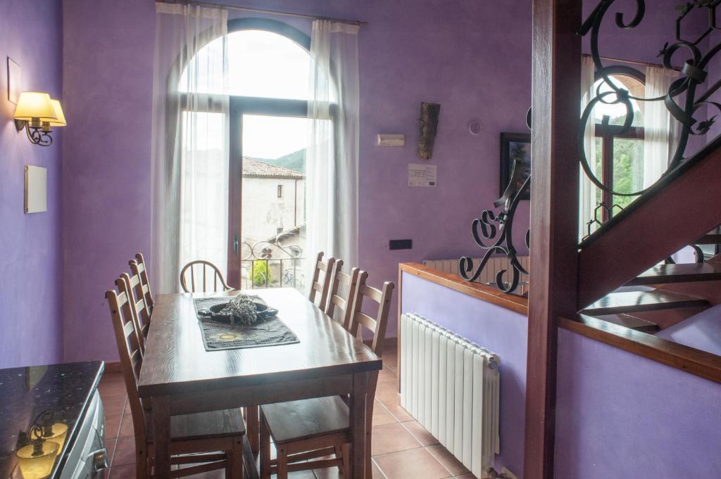 Fotografie z fotogalerie ubytování Mas La Riera v destinaci Campdevánol
