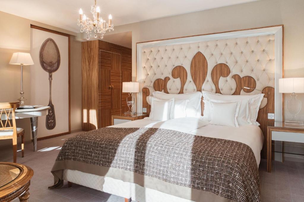 Deluxe Room with Lake View