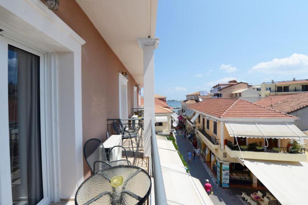 Balkón nebo terasa v ubytování Pirofani
