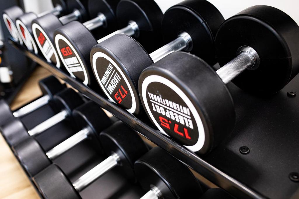 LOGINN Hotel Berlin Airport - Resim 40