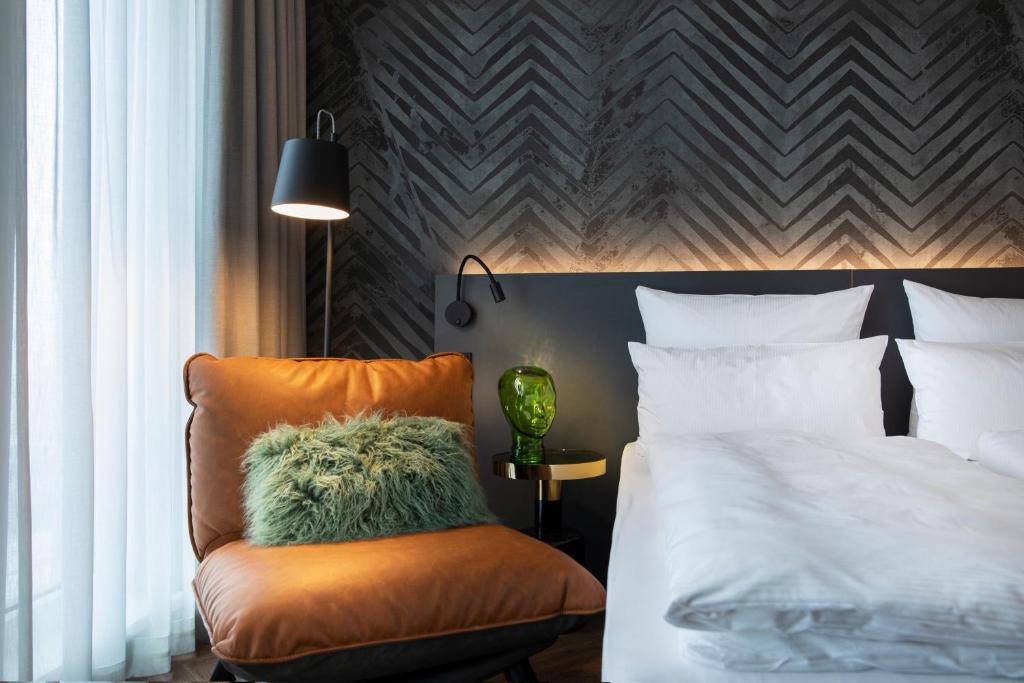 LOGINN Hotel Berlin Airport - Resim 42