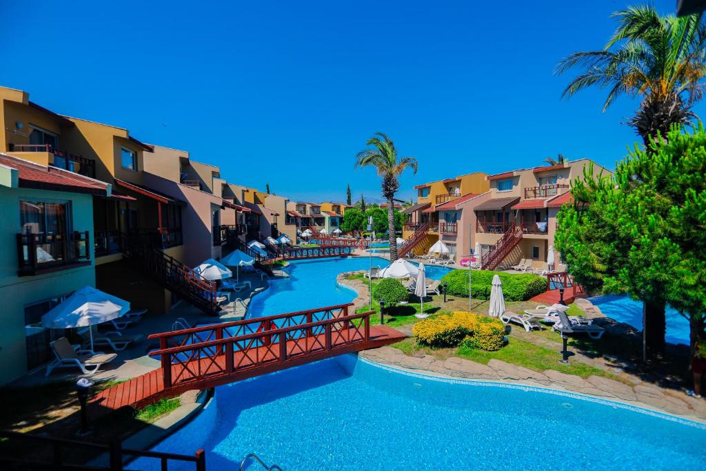 Bazén v ubytování Selectum Family Resort Side nebo v jeho okolí