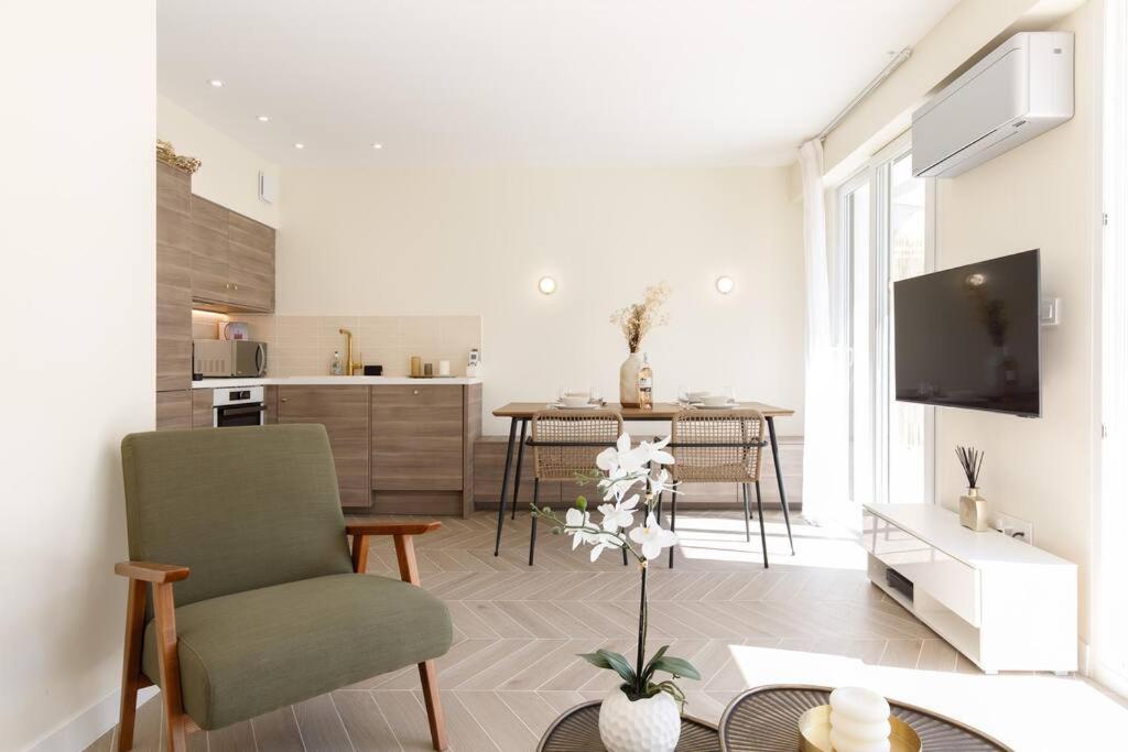 Kuchyňa alebo kuchynka v ubytovaní Martinez area Superb 1 bed w XXL terrace