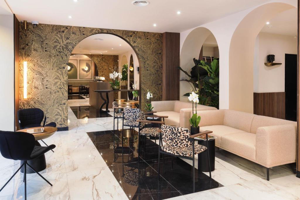 Posezení v ubytování Hotel Khla Nice