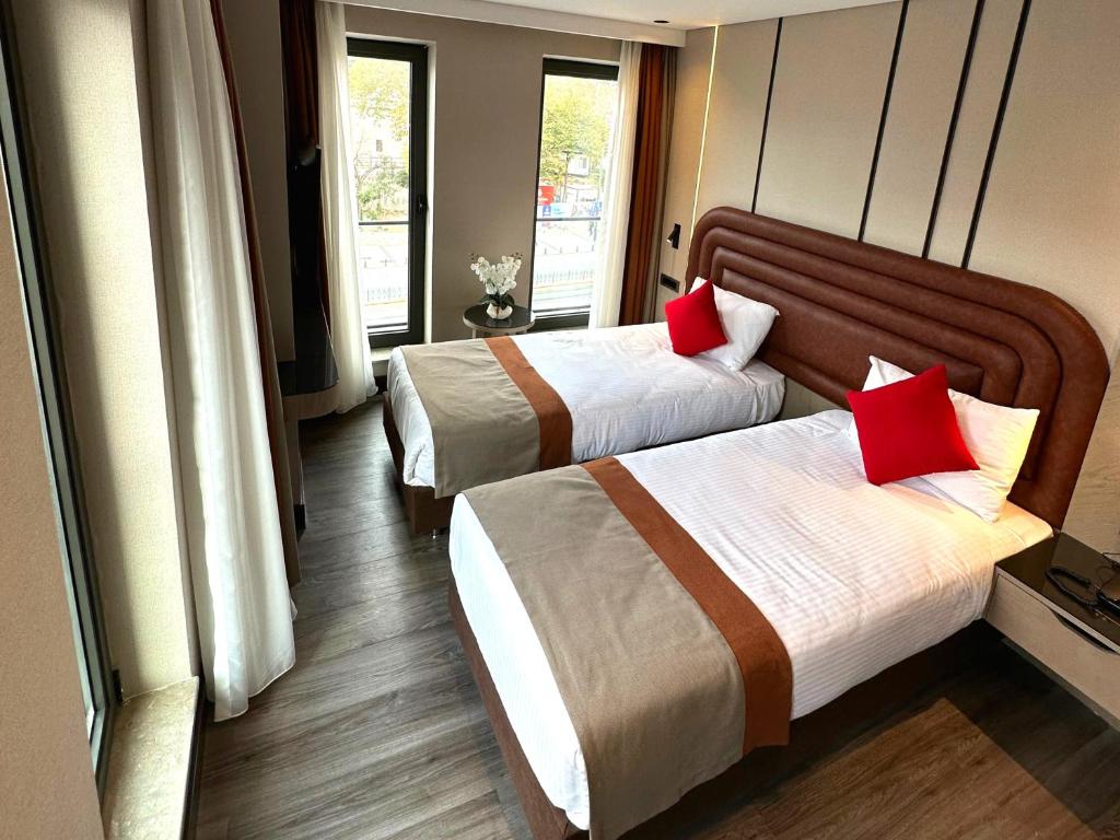 Edition Old City Hotel - 17