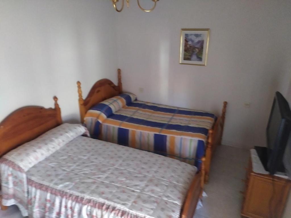 Room in Chalet - Habitacion En Chalet Compartido En Toledo