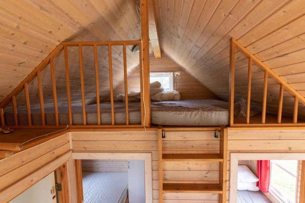 Postel nebo postele na pokoji v ubytování Velling Koller Hotel og Camping