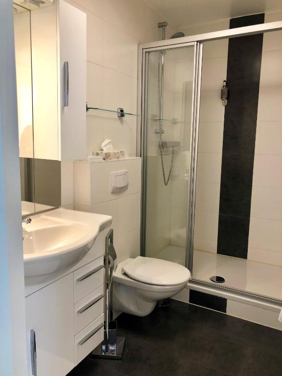 Koupelna v ubytování Hotel Restaurant Alt Pirmasens