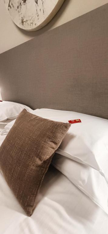 A bed or beds in a room at Valmarina