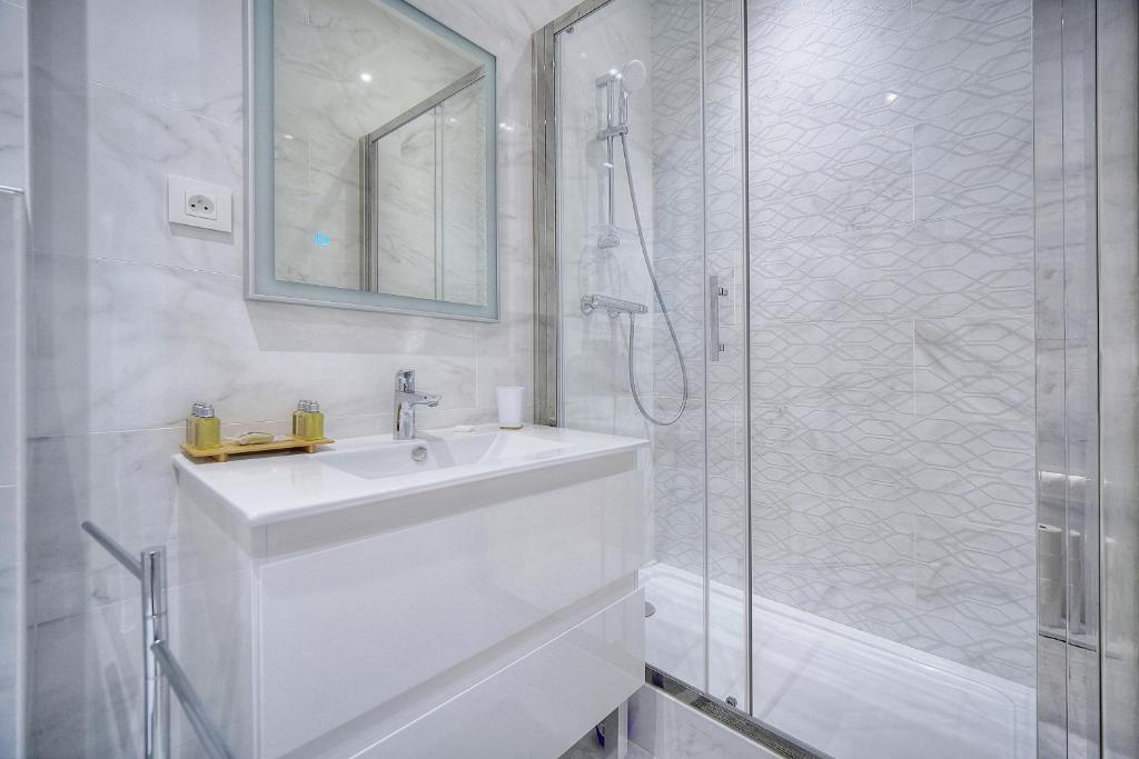 Fotografia z galérie ubytovania Brand New 2 Bedroom Apartment Forville - Wi Fi v Cannes