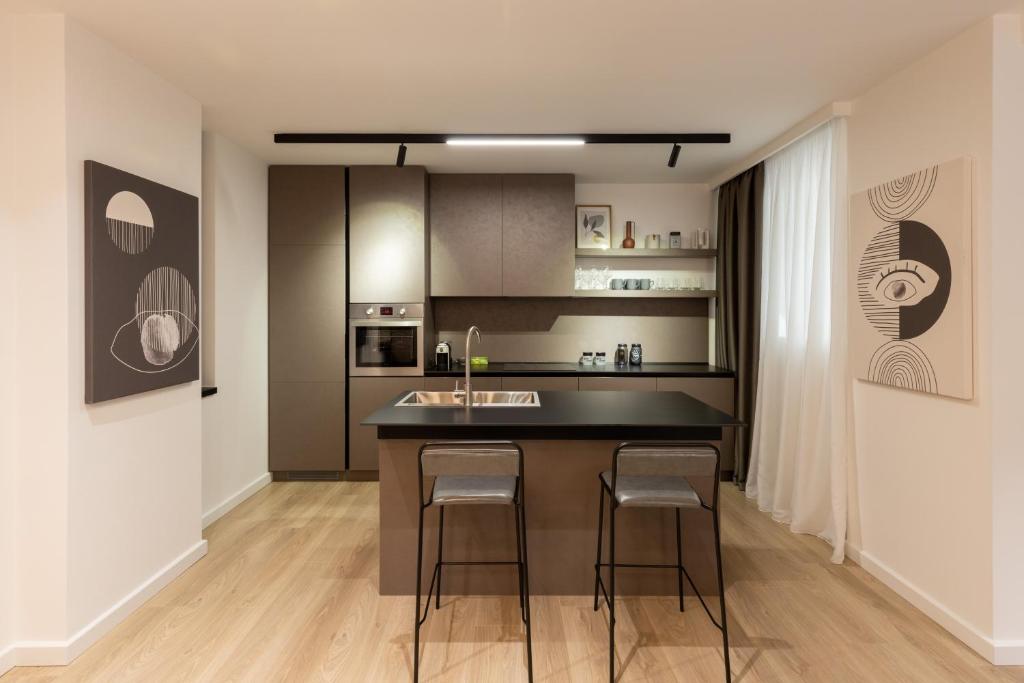 Luxury Apartment City Center - Imazhi 9